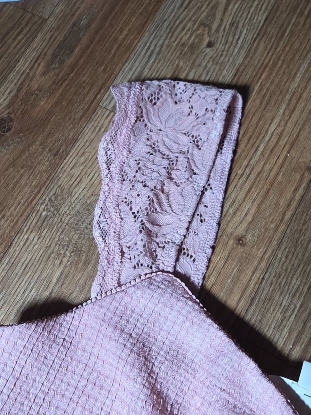 La Pêche Blush Pink Lace Top — Size XL - Picture 7 of 7